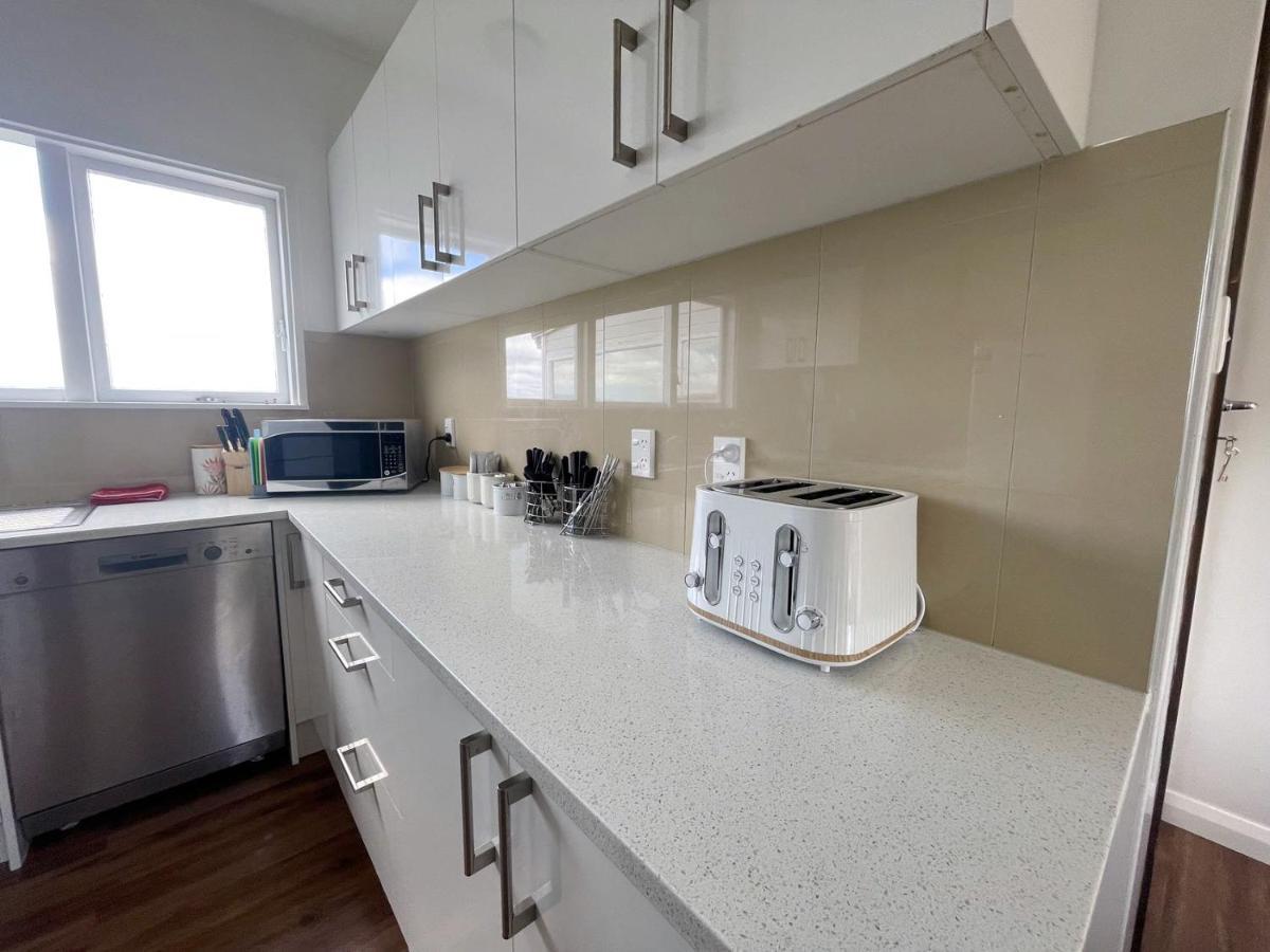 No Party Allowed,Sea View 5 Bedroom House Wellington Exterior photo